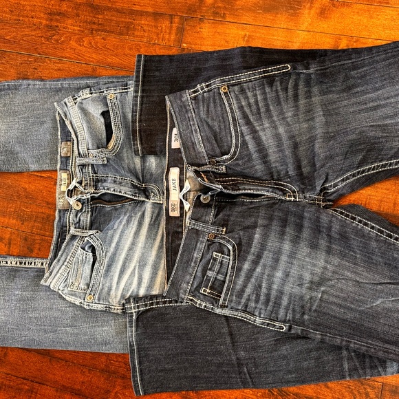 Stylish Denim Jeans Set - Picture 4 of 4